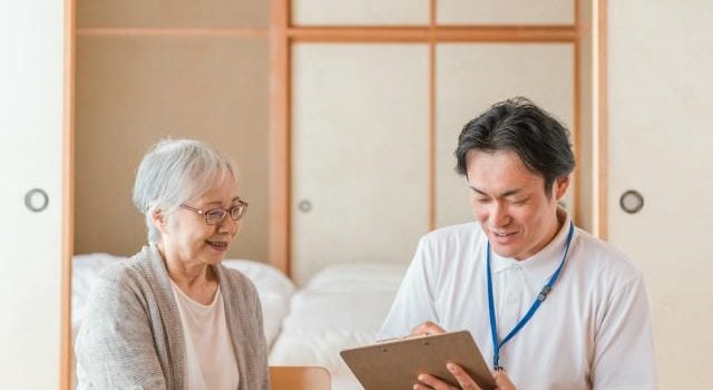 介護士が明かす転職の秘密成功と苦悩のリアルな実態